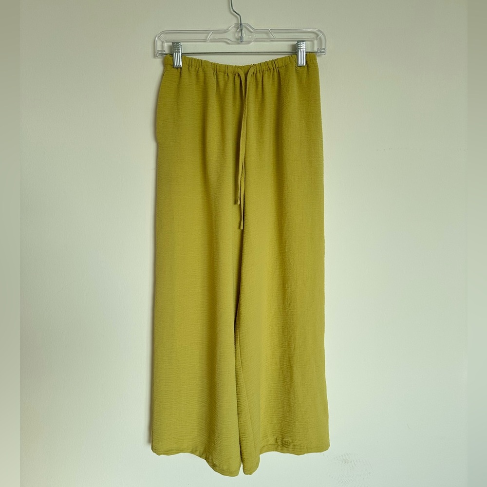 Shop Neighbor Yellow Flowy Wide Leg Pant | Size Small